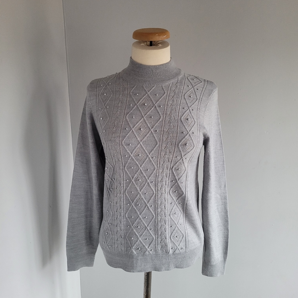 Tradition women's sweater size S